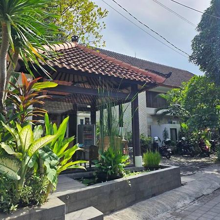 La Rose Villas And Suites Camp Canggu Exterior photo