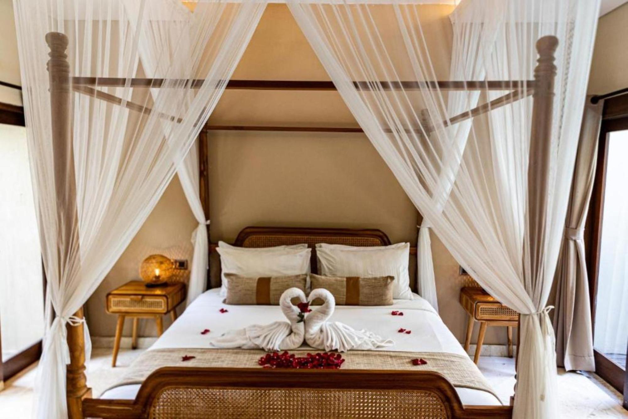 La Rose Villas And Suites Camp Canggu Exterior photo