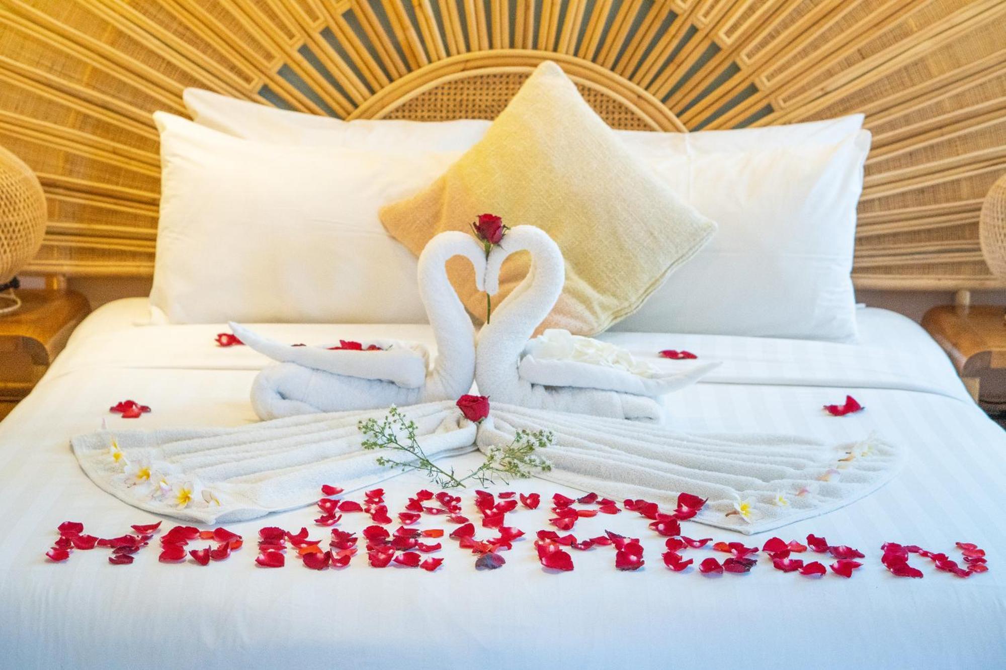 La Rose Villas And Suites Camp Canggu Exterior photo