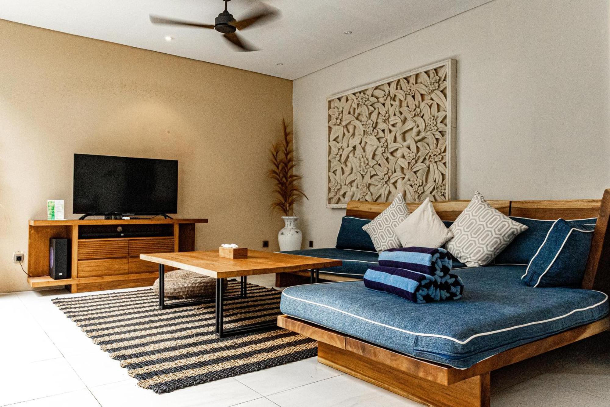 La Rose Villas And Suites Camp Canggu Exterior photo