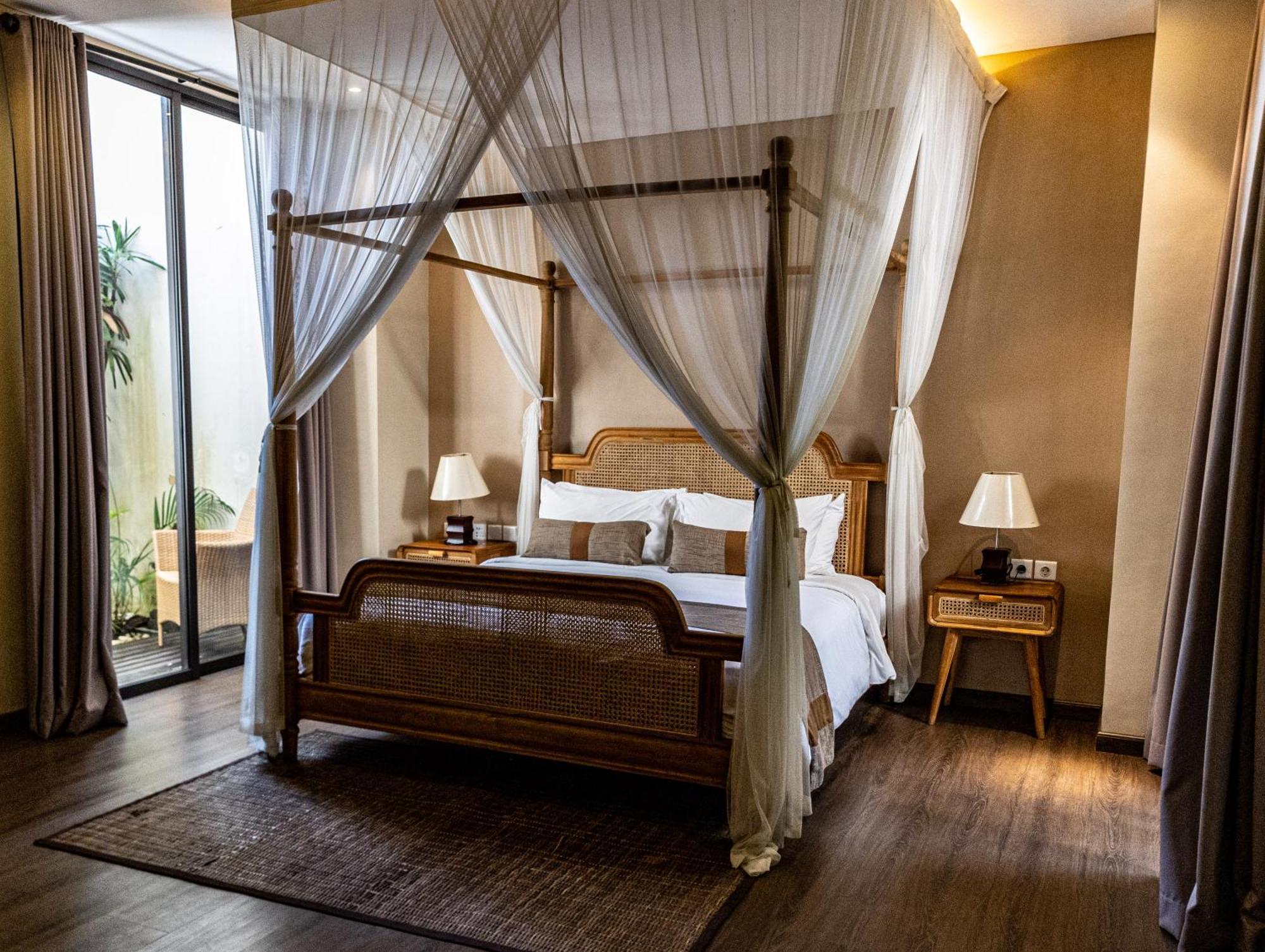 La Rose Villas And Suites Camp Canggu Exterior photo